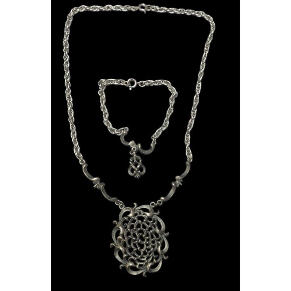 Vintage 70s Amway Spanish Scroll Silver Tone Necklace And Bracelet Set - Picture 1 of 10